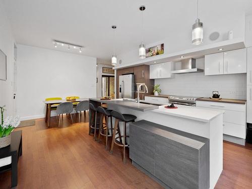 Overall view - 2139 Rue Beaudry, Montréal (Ville-Marie), QC - Indoor Photo Showing Kitchen With Upgraded Kitchen