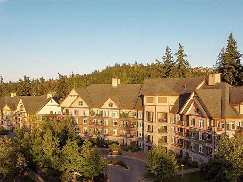 117-1395 Bear Mountain Pkwy, Langford, BC - Outdoor