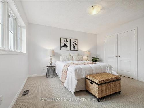 57 Marina Point Cres, Hamilton, ON - Indoor Photo Showing Bedroom