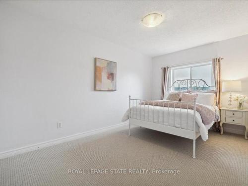 57 Marina Point Cres, Hamilton, ON - Indoor Photo Showing Bedroom