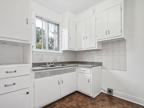 Cuisine - 7242 Av. Somerled, Montréal (Côte-Des-Neiges/Notre-Dame-De-Grâce), QC - Indoor Photo Showing Kitchen With Double Sink