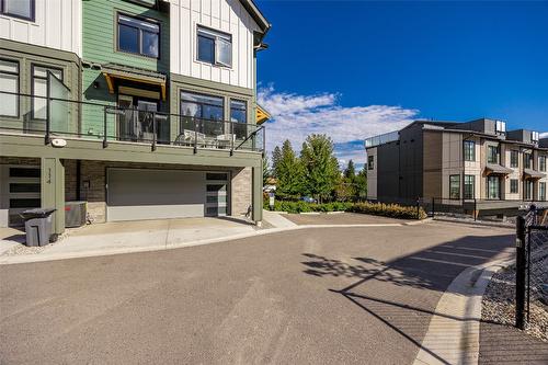 114-1435 Cara Glen Court, Kelowna, BC - Outdoor With Balcony