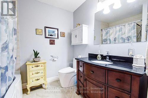 58 Fairglen Avenue, Brampton, ON - Indoor Photo Showing Bathroom