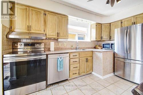 58 Fairglen Avenue, Brampton, ON - Indoor Photo Showing Kitchen With Stainless Steel Kitchen