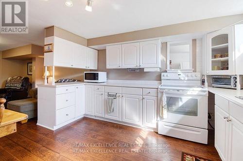 58 Fairglen Avenue, Brampton, ON - Indoor Photo Showing Kitchen