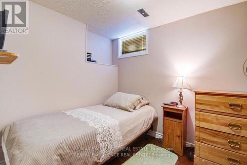 58 Fairglen Avenue, Brampton, ON - Indoor Photo Showing Bedroom