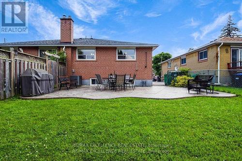 58 Fairglen Avenue, Brampton, ON - Outdoor With Exterior