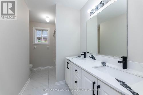 51 Stollar Boulevard, Barrie, ON - Indoor Photo Showing Bathroom