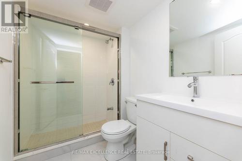 51 Stollar Boulevard, Barrie, ON - Indoor Photo Showing Bathroom