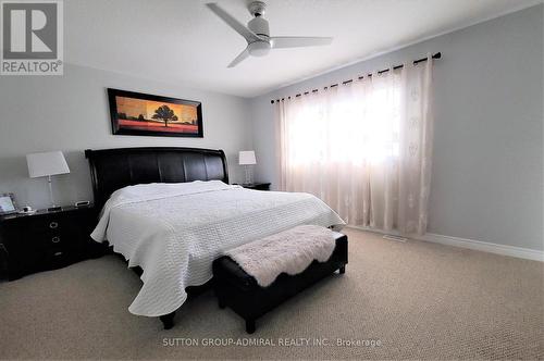 282 Dalgleish Trail, Hamilton, ON - Indoor Photo Showing Bedroom