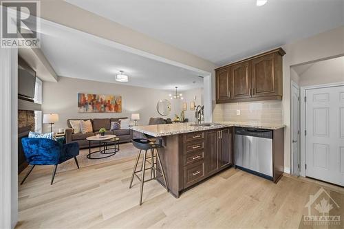 713 Mayfly Crescent, Ottawa, ON - Indoor Photo Showing Kitchen