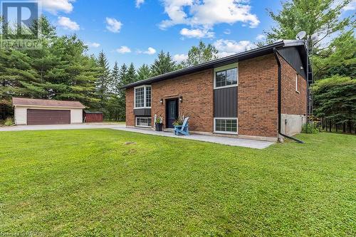 703021 Walker Sideroad, Chatsworth, ON - Outdoor With Exterior