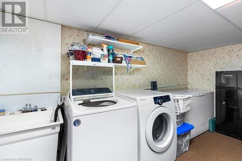 703021 Walker Sideroad, Chatsworth, ON - Indoor Photo Showing Laundry Room