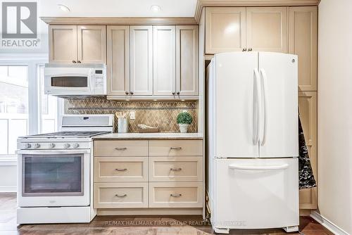 33 Rice Drive, Whitby (Pringle Creek), ON - Indoor Photo Showing Kitchen