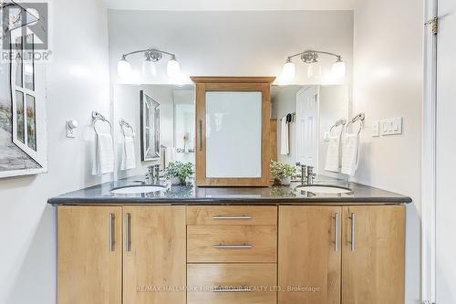 33 Rice Drive, Whitby (Pringle Creek), ON - Indoor Photo Showing Bathroom