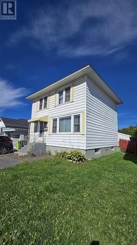 1014 Wellington St E, Sault Ste Marie, ON - Outdoor