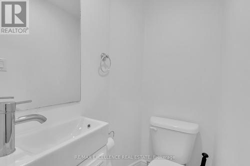 17 Coniston Avenue, Brampton, ON - Indoor Photo Showing Bathroom