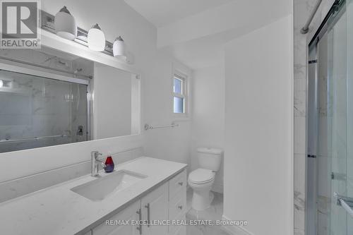 17 Coniston Avenue, Brampton, ON - Indoor Photo Showing Bathroom