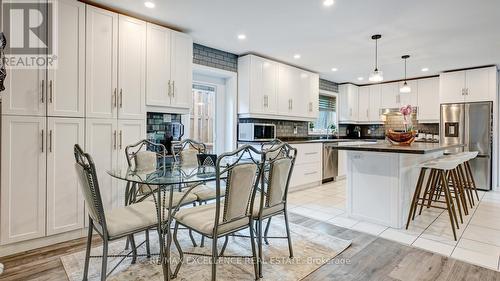 21 Elizabeth Street, Halton Hills, ON - Indoor Photo Showing Kitchen With Upgraded Kitchen