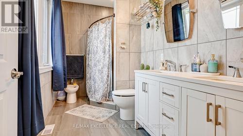 21 Elizabeth Street, Halton Hills, ON - Indoor Photo Showing Bathroom