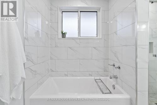 296 Harmony Road N, Oshawa (Eastdale), ON - Indoor Photo Showing Bathroom