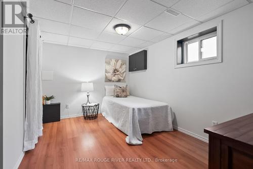 296 Harmony Road N, Oshawa (Eastdale), ON - Indoor Photo Showing Bedroom