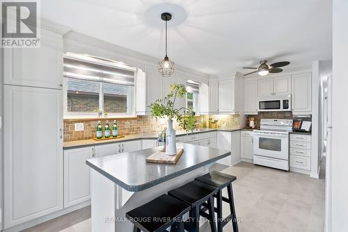 296 Harmony Road N, Oshawa (Eastdale), ON - Indoor Photo Showing Kitchen