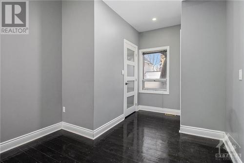 698 Cooper Street, Ottawa, ON - Indoor Photo Showing Other Room