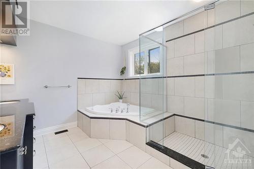 6275 Apple Orchard Road, Ottawa, ON - Indoor Photo Showing Bathroom