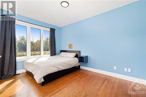 6275 Apple Orchard Road, Ottawa, ON - Indoor Photo Showing Bedroom