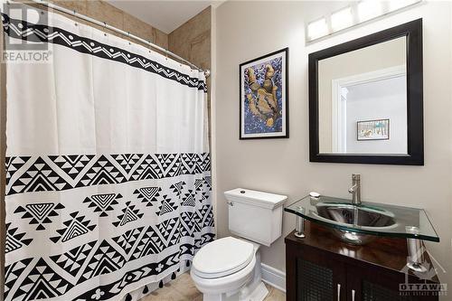 6275 Apple Orchard Road, Ottawa, ON - Indoor Photo Showing Bathroom