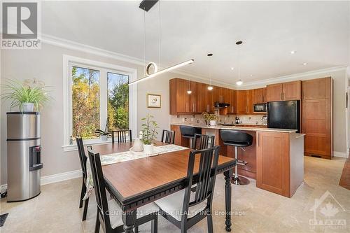 6275 Apple Orchard Road, Ottawa, ON - Indoor Photo Showing Dining Room