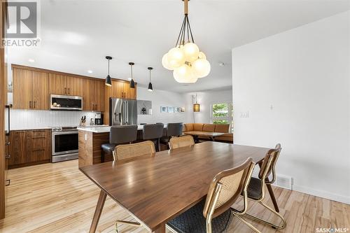 126 1St Street E, Saskatoon, SK - Indoor Photo Showing Dining Room