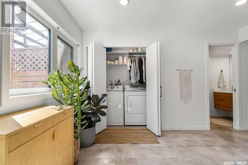 126 1St Street E, Saskatoon, SK - Indoor Photo Showing Laundry Room