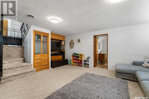 126 1St Street E, Saskatoon, SK - Indoor