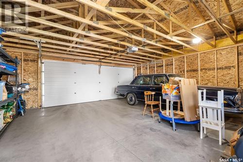 126 1St Street E, Saskatoon, SK - Indoor Photo Showing Garage