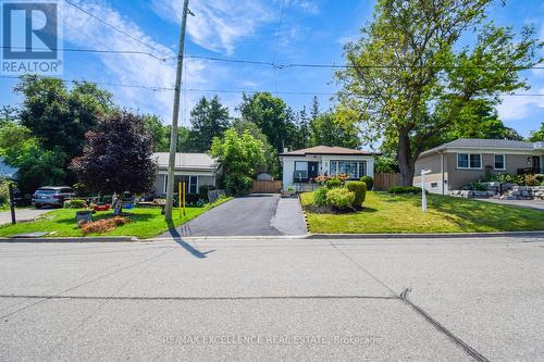 42 Hewson Crescent, Halton Hills, ON - Outdoor