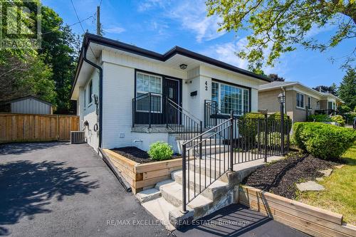 42 Hewson Crescent, Halton Hills, ON - Outdoor