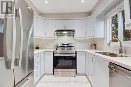 69 Atkins Circle, Brampton, ON - Indoor Photo Showing Kitchen With Stainless Steel Kitchen With Double Sink With Upgraded Kitchen