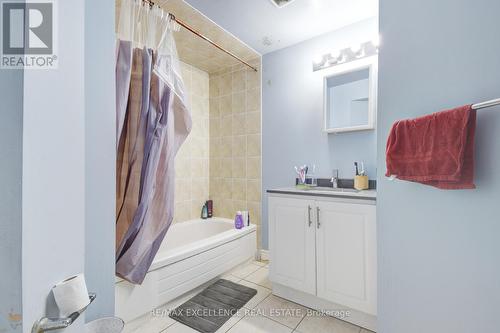 69 Atkins Circle, Brampton, ON - Indoor Photo Showing Bathroom