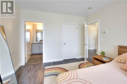 1 Victoria Street Unit# 1602, Kitchener, ON - Indoor Photo Showing Bedroom