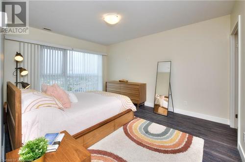 1 Victoria Street Unit# 1602, Kitchener, ON - Indoor Photo Showing Bedroom