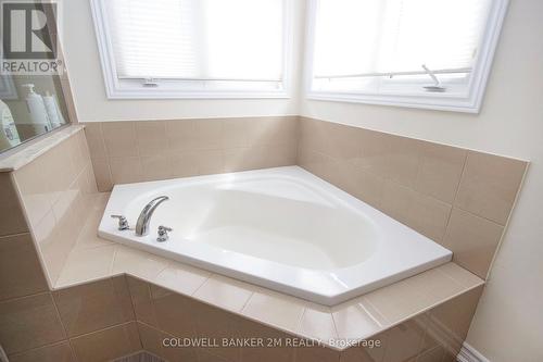 11 Oke Road, Clarington (Courtice), ON - Indoor Photo Showing Bathroom