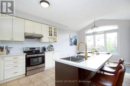 11 Oke Road, Clarington (Courtice), ON - Indoor Photo Showing Kitchen With Double Sink With Upgraded Kitchen