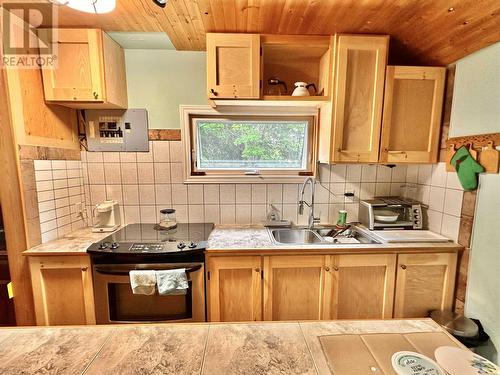 35 Colonization Rd, Spanish, ON - Indoor Photo Showing Kitchen With Double Sink