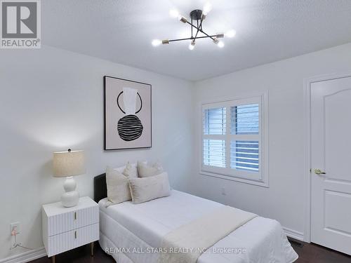 172 Durhamview Crescent, Whitchurch-Stouffville, ON - Indoor Photo Showing Bedroom