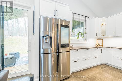 1532 Champlain Road, Tiny, ON - Indoor Photo Showing Kitchen