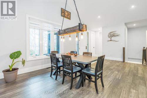 1532 Champlain Road, Tiny, ON - Indoor Photo Showing Dining Room