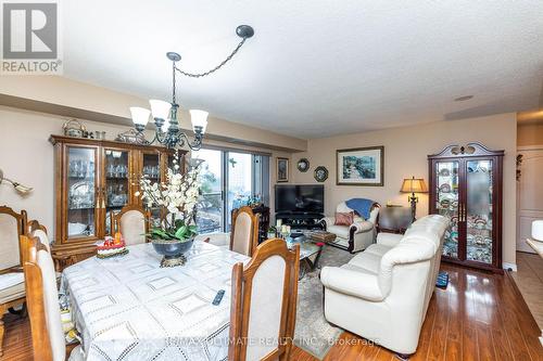 612 - 2088 Lawrence Avenue W, Toronto, ON - Indoor Photo Showing Dining Room