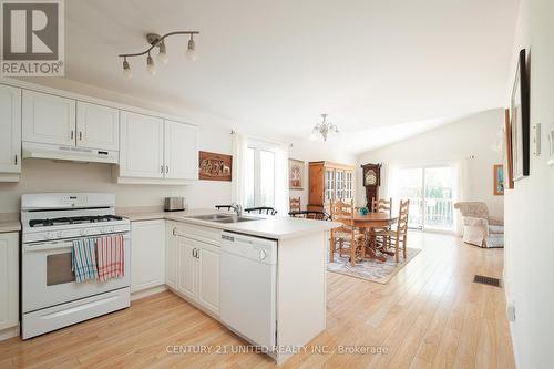 1538 Ireland Drive, Peterborough (Monaghan), ON - Indoor Photo Showing Kitchen With Double Sink